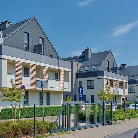 Lägenhet Spacious & Elegant Family With Parking Space & Ac In By Renters Wrocław